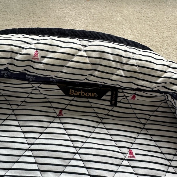 Barbour quilted jacket - Picture 8 of 9